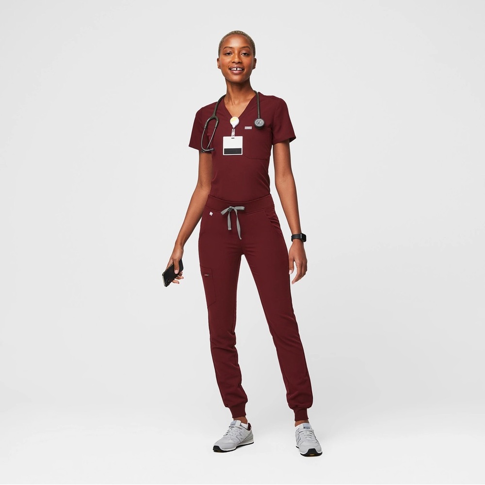 FIGS Zamora Jogger Scrub Pants| Burgundy